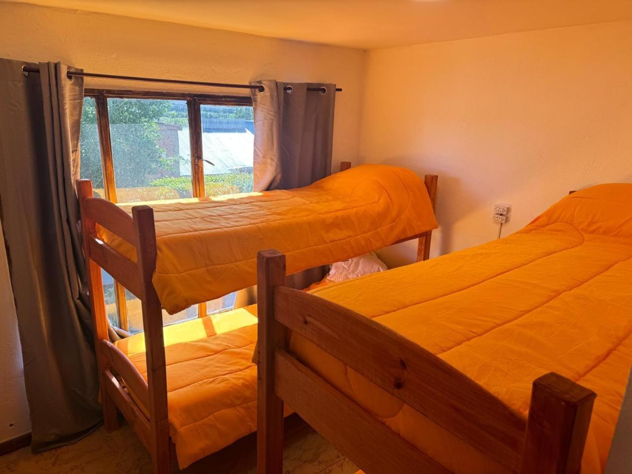 Hostal Leolei Эль-Калафате Экстерьер фото